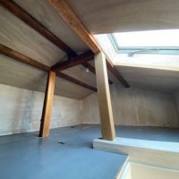 尼崎市杭瀬南新町の賃貸物件/屋根裏収納から光が溢れる。