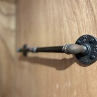 尼崎市杭瀬南新町の賃貸物件/こんな金物にもオーナーの遊び心が。