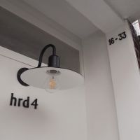 尼崎市杭瀬南新町の賃貸物件/室名札と照明がハマってます