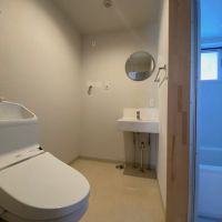 宝塚市高司の賃貸物件/洗面とトイレは一体