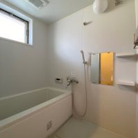 宝塚市高司の賃貸物件/清潔感のある広々した浴室