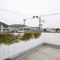 芦屋市西山町の賃貸物件/屋上から山も望めます