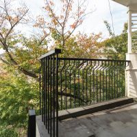 神戸市東灘区森北町の売買物件/リビングと繋がるバルコニーもちょっと広め