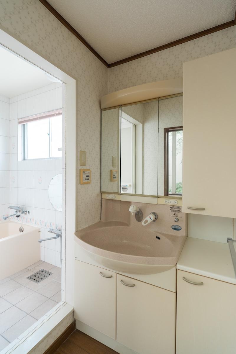 神戸市東灘区森北町の売買物件/1階中央に水回り