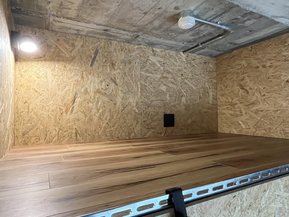 神戸市中央区北野町の賃貸物件/収納はこちらのロフトに