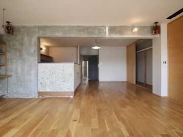 神戸市東灘区住吉東町の売買物件/自然素材と川辺で暮らす