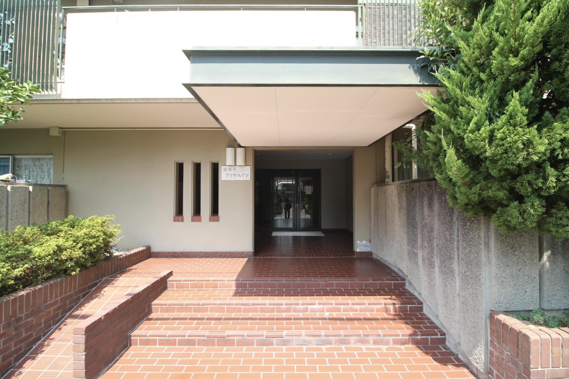 神戸市東灘区住吉東町の売買物件/エントランス