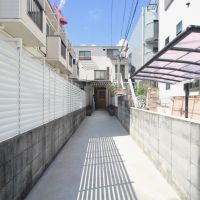 神戸市灘区篠原中町の賃貸物件/アプローチの路地