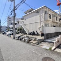 神戸市灘区篠原中町の賃貸物件/周囲には建物が建っていて隠れ家感満載です