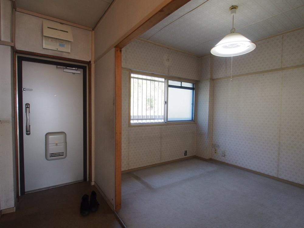 玄関、洋室