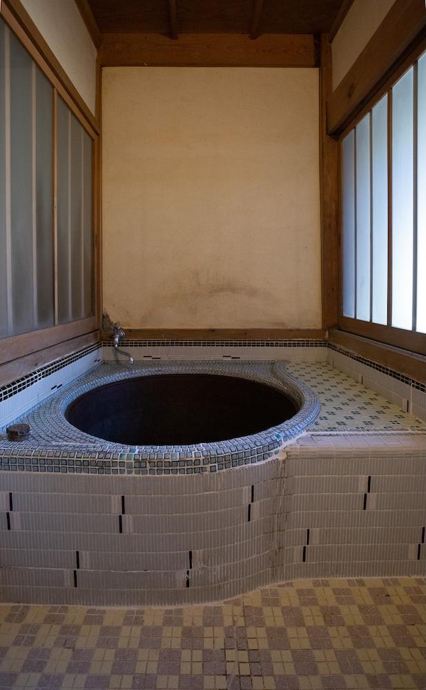 丹波篠山市市野々の賃貸物件/昔ながらの田舎暮らしを満喫できる五右衛門風呂