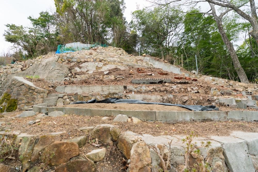 宝塚市長尾台の賃貸物件/写真に映っている範囲のほどよい裏山がついてきます