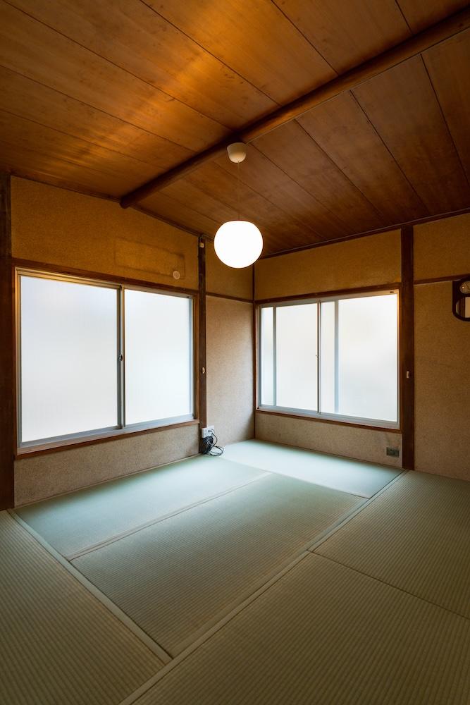 宝塚市長尾台の賃貸物件/キッチン横の和室は和モダンなリビングに