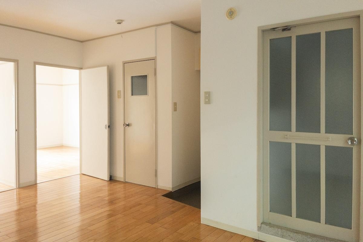 神戸市東灘区森北町の賃貸物件/レトロな建具