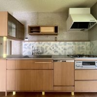 神戸市東灘区岡本の売買物件/タイルも知り合いの作家さんのものを使用。全てが心のこもった手仕事。