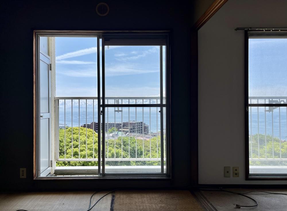 神戸市須磨区一ノ谷町の売買物件/部屋の窓からももちろん海が見えます
