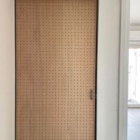 神戸市垂水区狩口台の賃貸物件/有孔ボードの扉