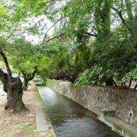 西宮市樋之池町の売買物件/小川が流れています
