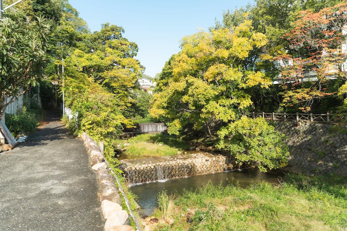 西宮市西平町の売買物件/夙川沿いの散歩を日課にできる距離感