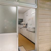 神戸市灘区六甲山町北六甲の売買物件/ここでBBQの下ごしらえをチャチャっと。たくさん食材が置けそうです。