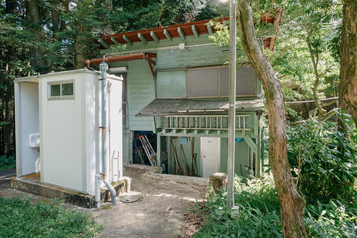 神戸市灘区六甲山町北六甲の売買物件/こちらは管理棟。