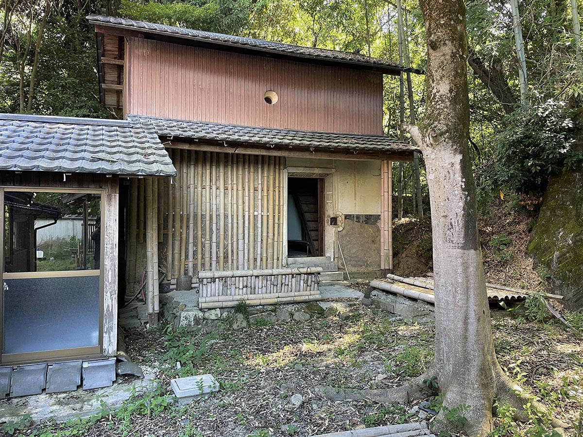 神戸市北区淡河町勝雄の売買物件/母屋の隣の蔵