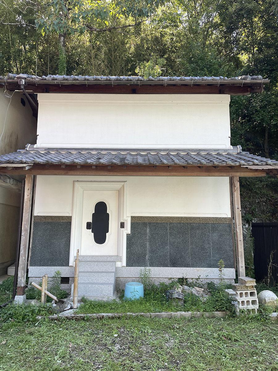 神戸市北区淡河町勝雄の売買物件/オリジナルの小ぶりな蔵もあります