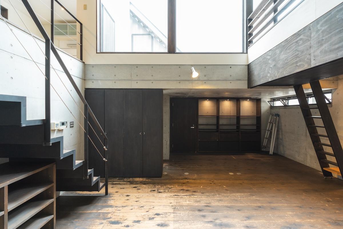 神戸市東灘区田中町の賃貸物件/バルコニーからの光で明るい室内