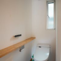 宝塚市花屋敷荘園の賃貸物件/1階トイレ