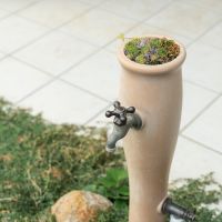 宝塚市花屋敷荘園の賃貸物件/庭の水栓が箱庭になっていて可愛い