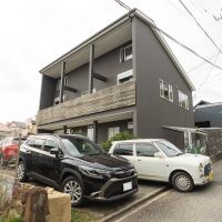 宝塚市花屋敷荘園の賃貸物件/車2台は停められます