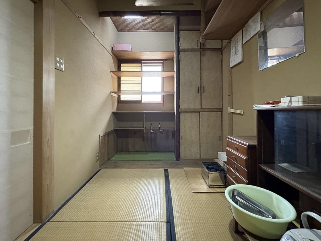 三木市末広の売買物件/水屋