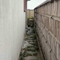 三木市末広の売買物件/茶室へ続く道