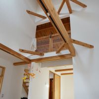 西宮市山口町の売買物件/リビングは吹き抜けになっているので開放感があります。