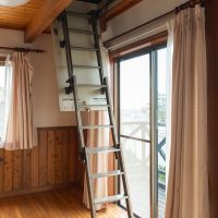 神戸市東灘区住吉山手の賃貸物件/2階の天井から梯子を下ろすと・・・