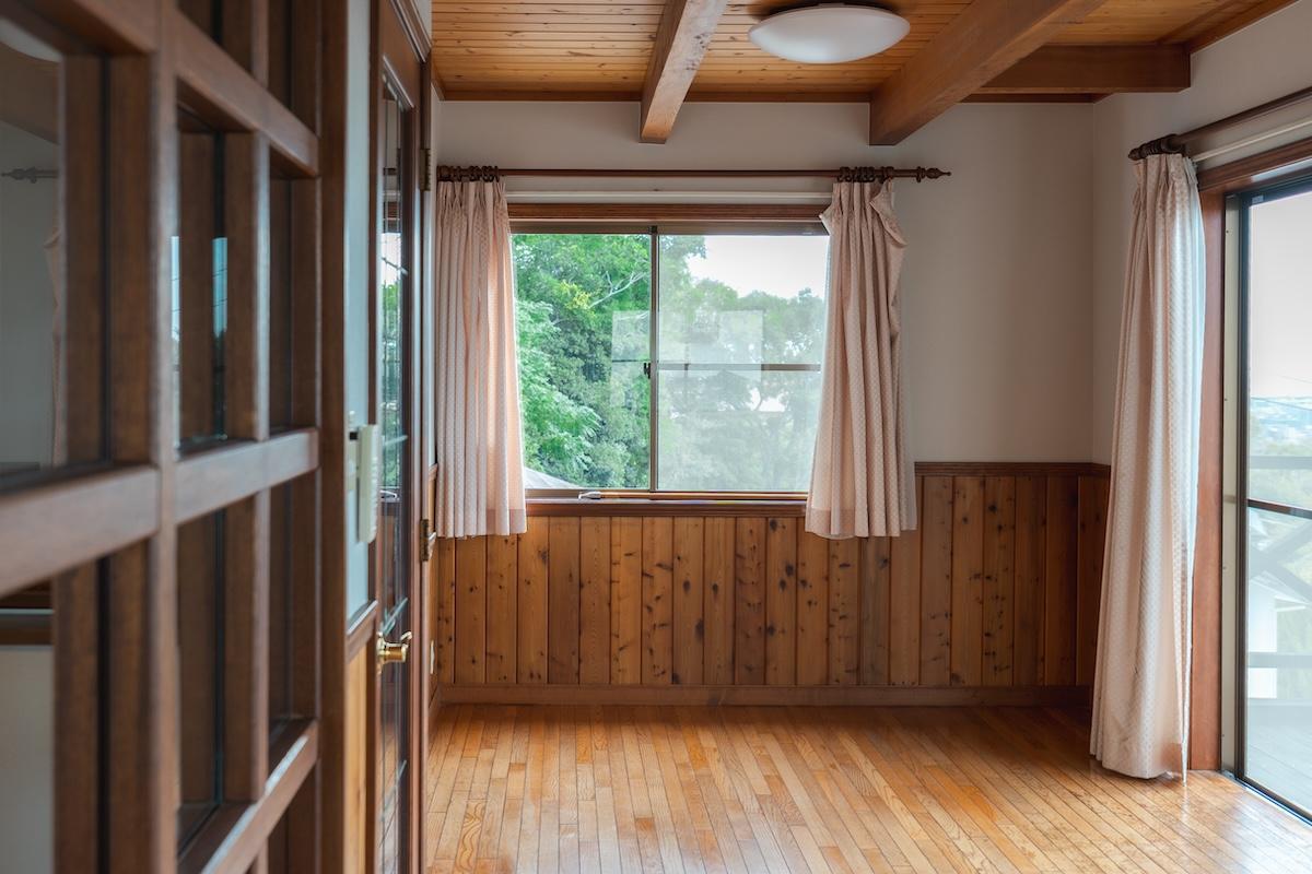 神戸市東灘区住吉山手の賃貸物件/森の緑を額に入れたように