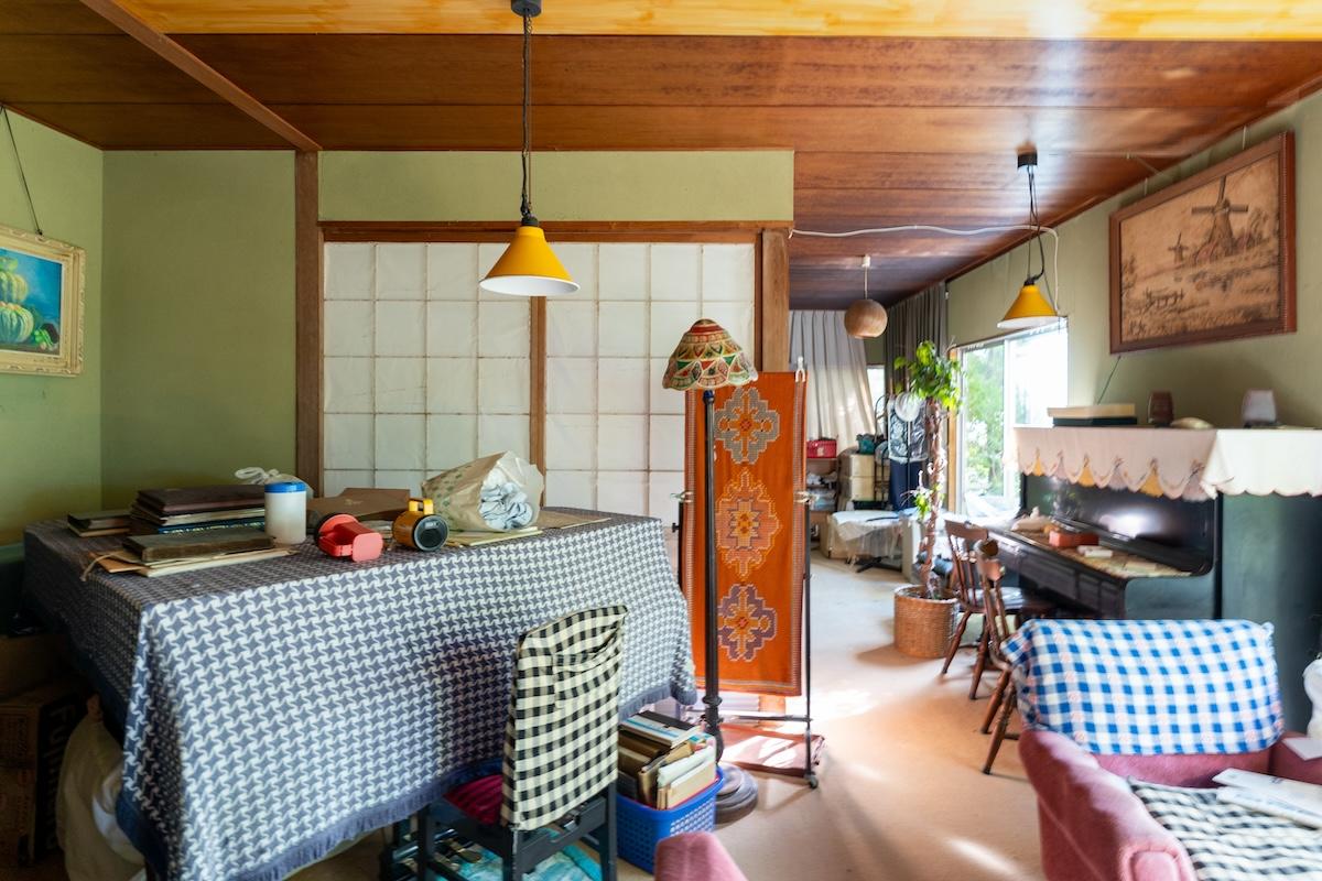 神戸市東灘区森北町の売買物件/1階は主にリビングと小さめのダイニングキッチンのみ