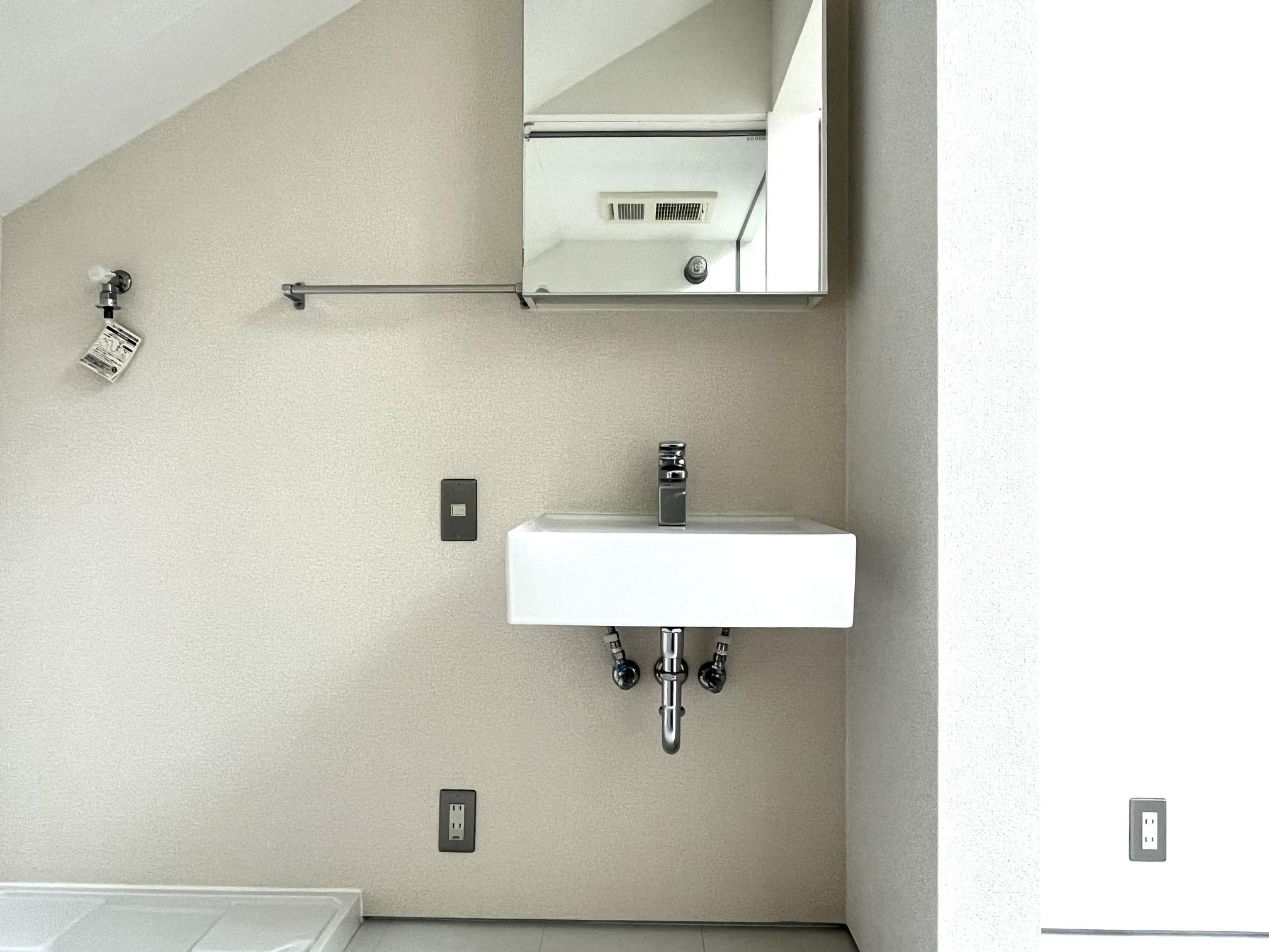 神戸市垂水区高丸の賃貸物件/シンプルな洗面所