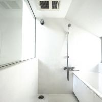 神戸市垂水区高丸の賃貸物件/白で統一されたバスルーム