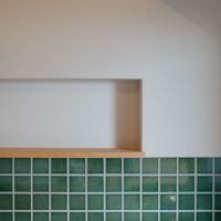 神戸市東灘区住吉台の売買物件/緑のニュアンスのあるタイルが可愛い