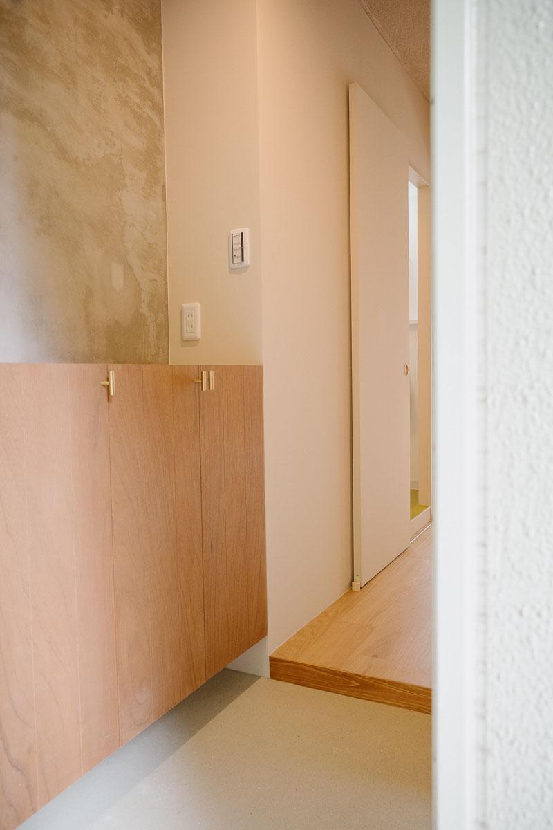 神戸市東灘区住吉台の売買物件/玄関、木製の靴箱。