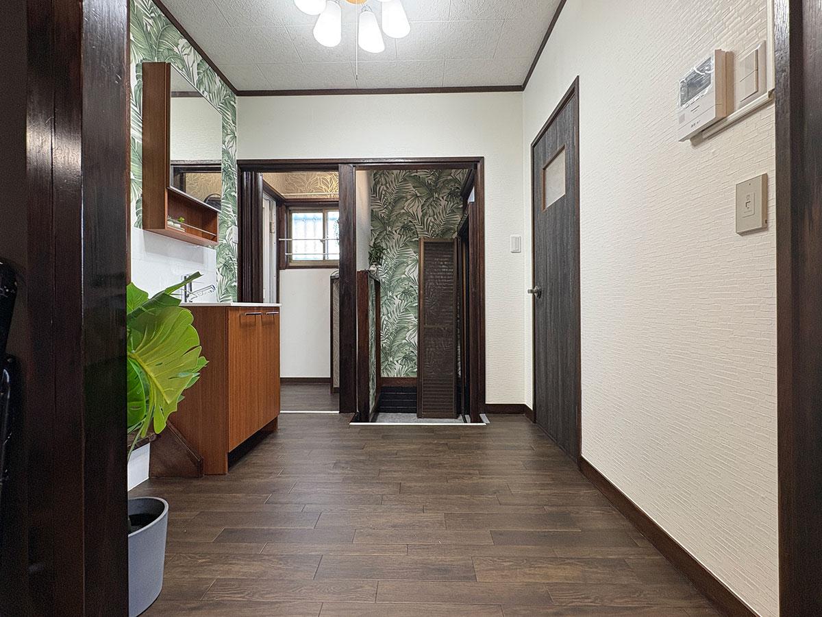 淡路市岩屋の賃貸物件/玄関から