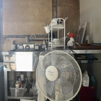 神戸市長田区神楽町の賃貸物件/バックヤードの残置物のシンク（現況写真）