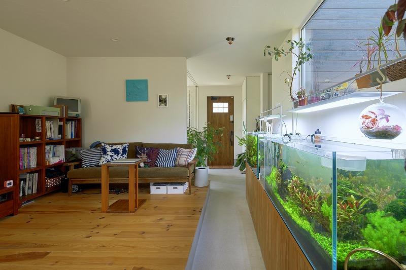 西宮市甲陽園目神山町の売買物件/小上がりはフローリングのスペースが