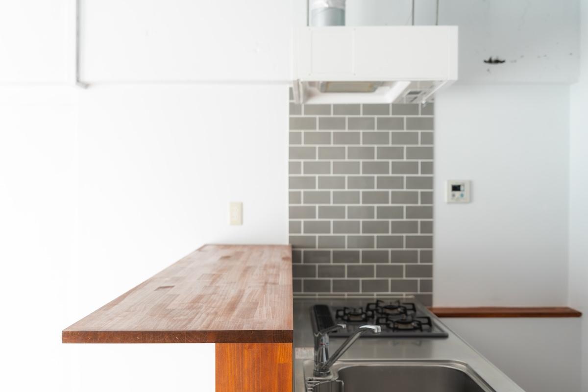 尼崎市道意町の賃貸物件/カウンターにハイチェアを置いたらダイニングにもなっちゃう