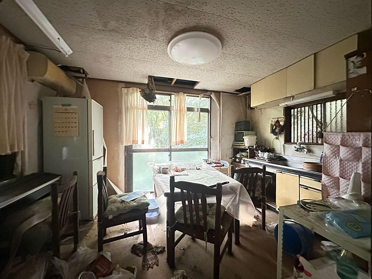 神戸市長田区高取山町の売買物件/室内。残置物はこのままのお引き渡しになります。