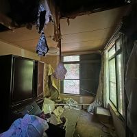 神戸市長田区高取山町の売買物件/天井が落ちてきていますので屋根も含め修繕が必要です。