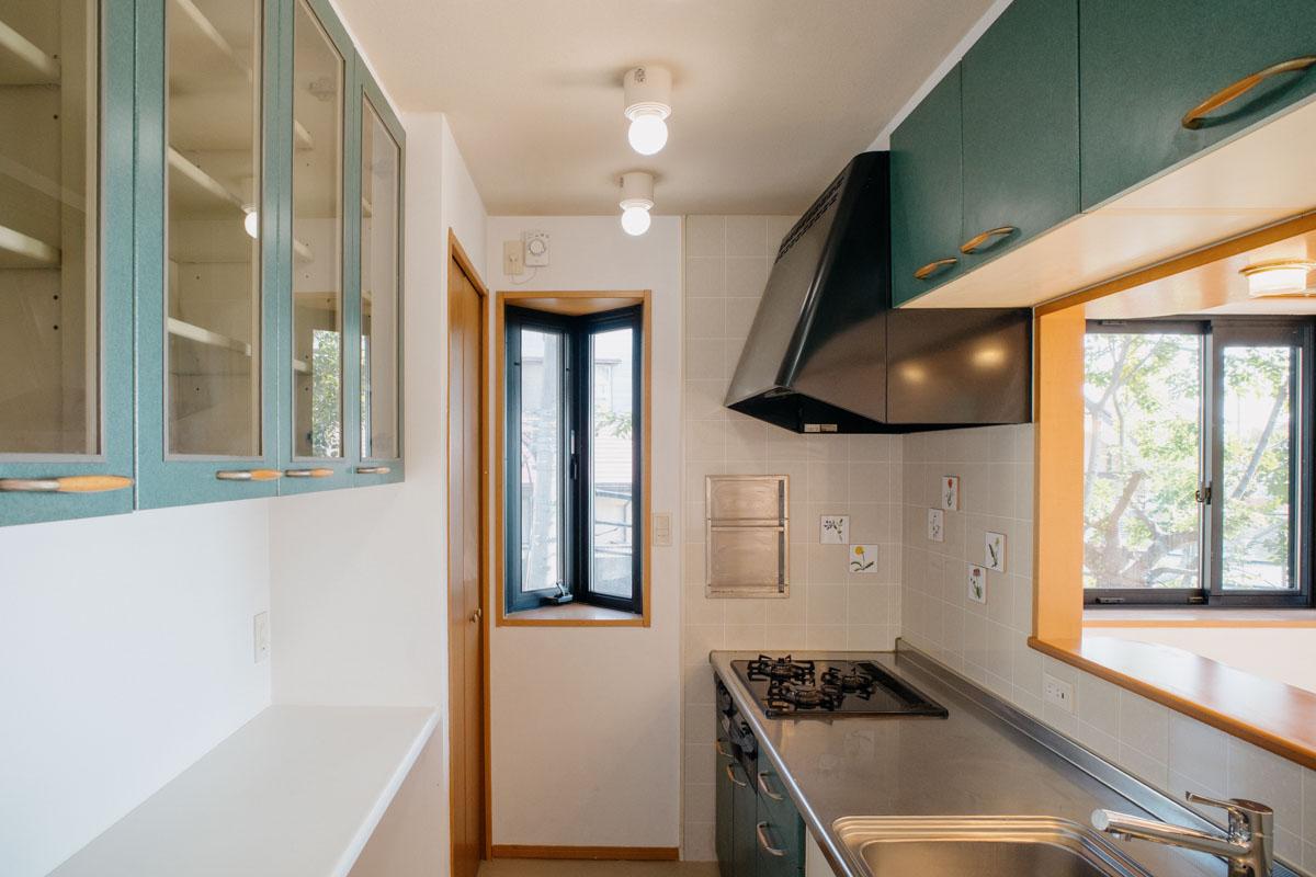 神戸市東灘区住吉山手の売買物件/東棟キッチン