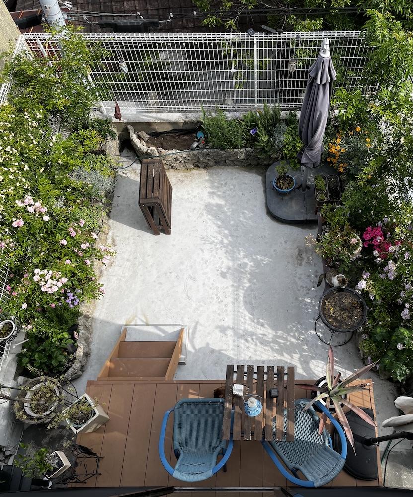 神戸市灘区寺口町の売買物件/花と緑に囲まれたガーデン＆デッキ