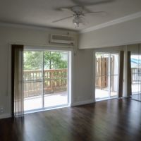 芦屋市東山町の売買物件/部屋から、そのままウッドデッキへ